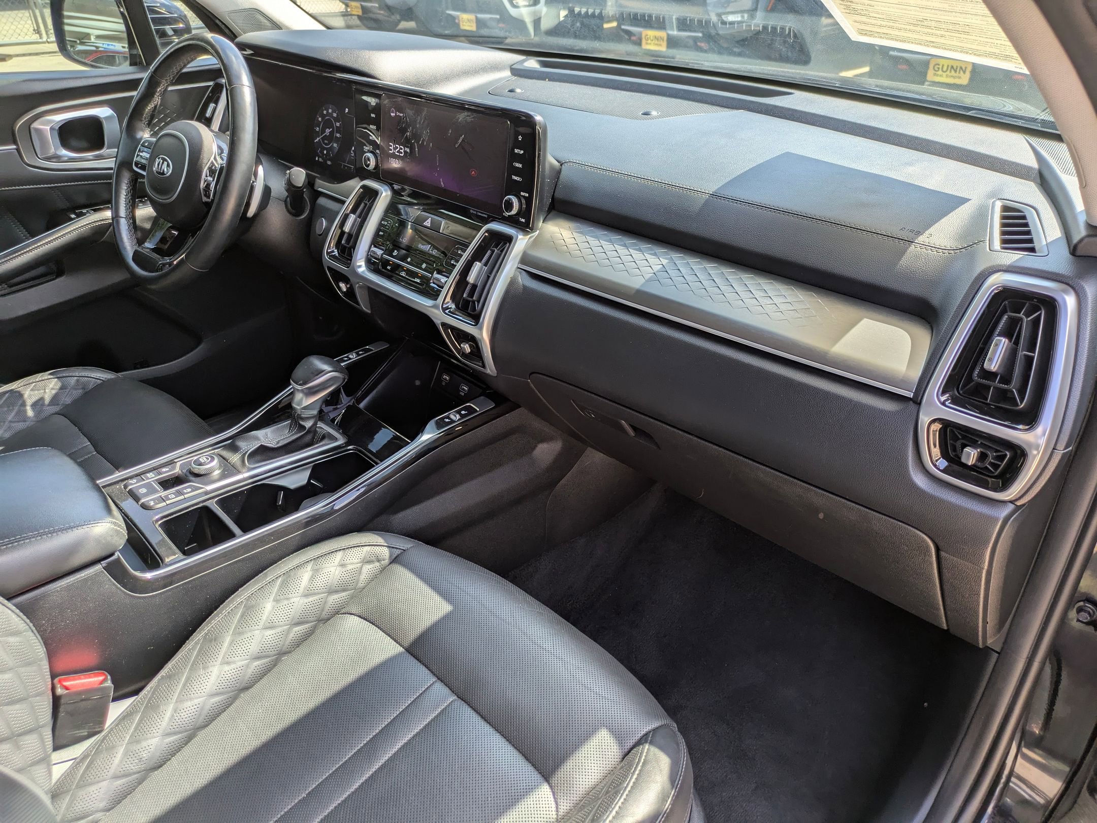 2021 Kia Sorento SX Prestige photo 29