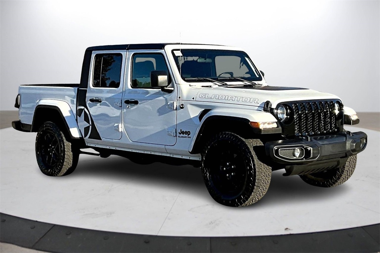 2022 Jeep Gladiator Altitude's photo
