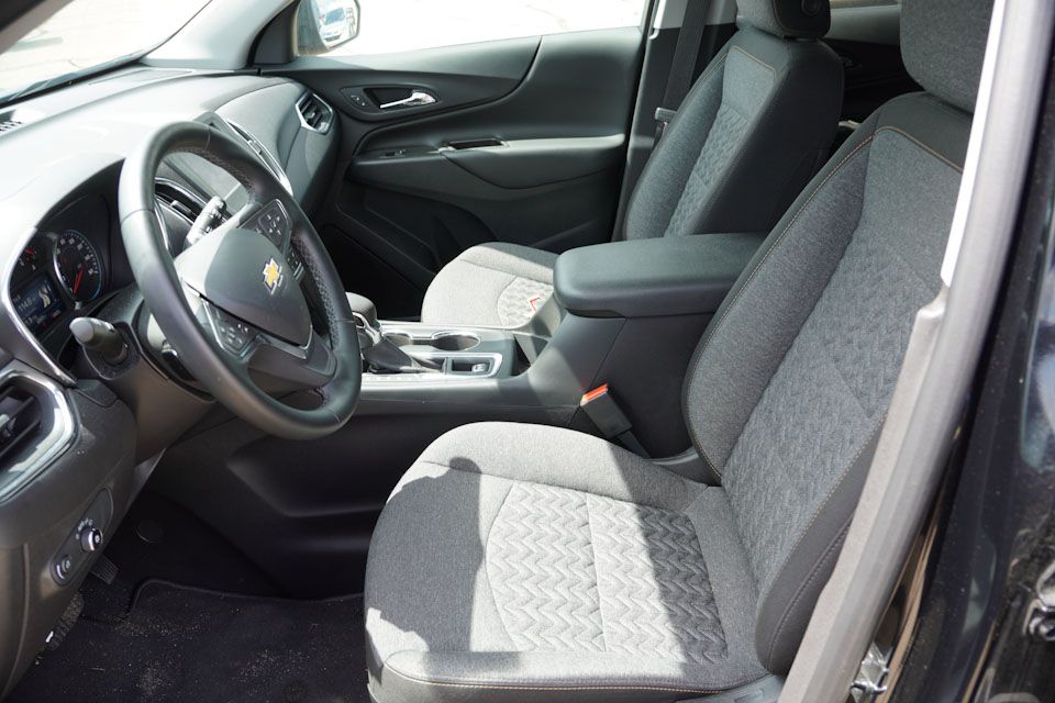 2024 Chevrolet Equinox LT photo 4
