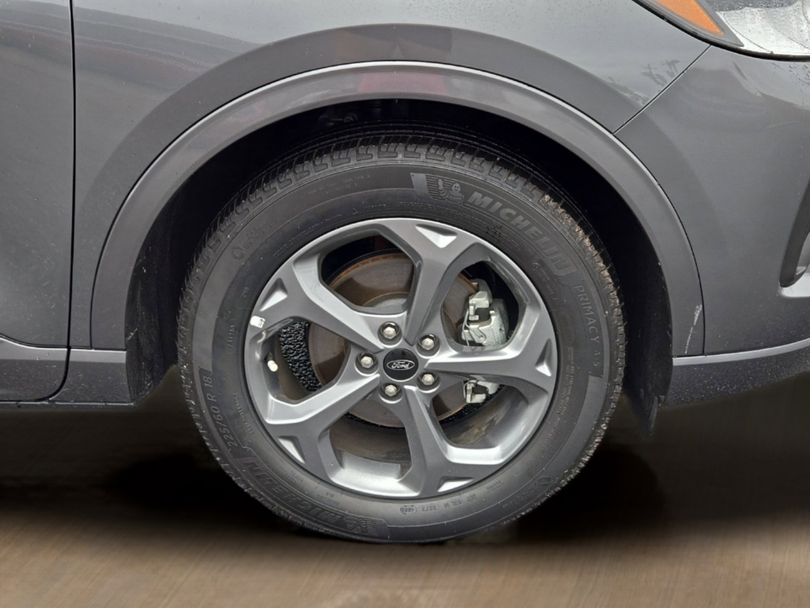 2024 Ford Escape ST-Line photo 4