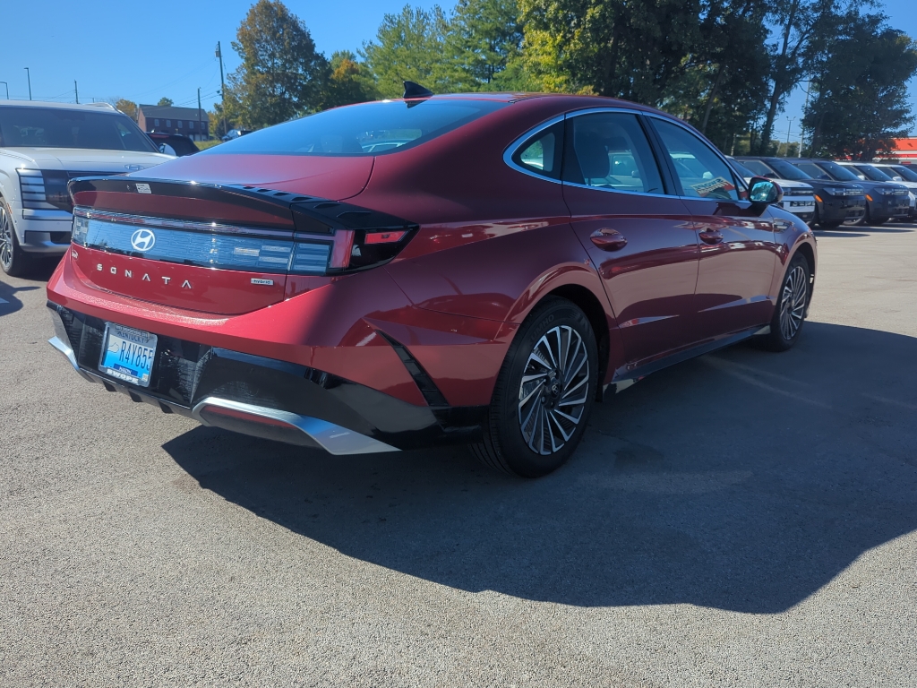 2025 Hyundai Sonata Hybrid SEL photo 4