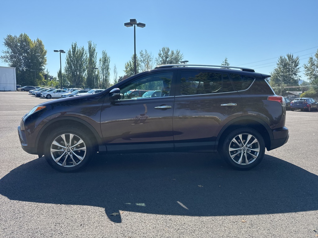 2016 Toyota RAV4 Limited photo 4