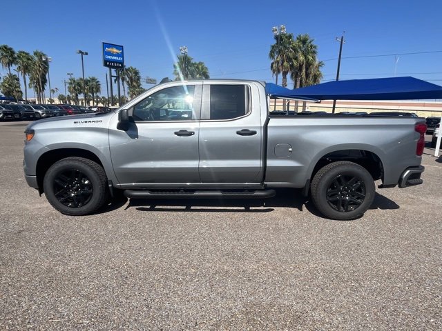 2026 Chevrolet Silverado 1500 Custom photo 4