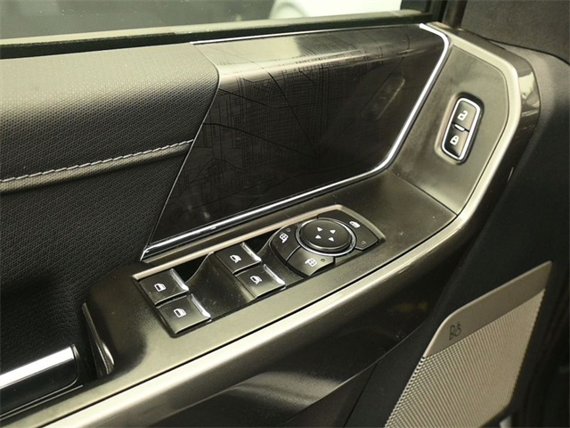 2022 Ford F-150 XLT photo 14