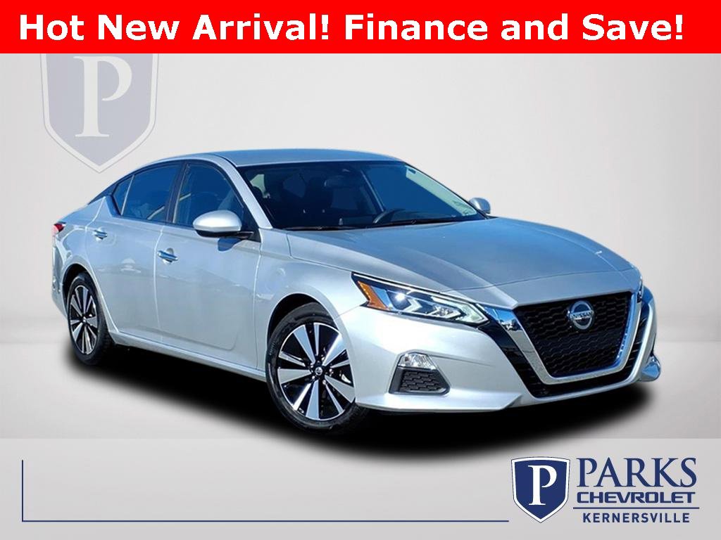 2022 Nissan Altima SV