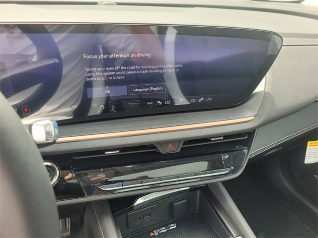 2025 Buick Envision Sport Touring photo 18