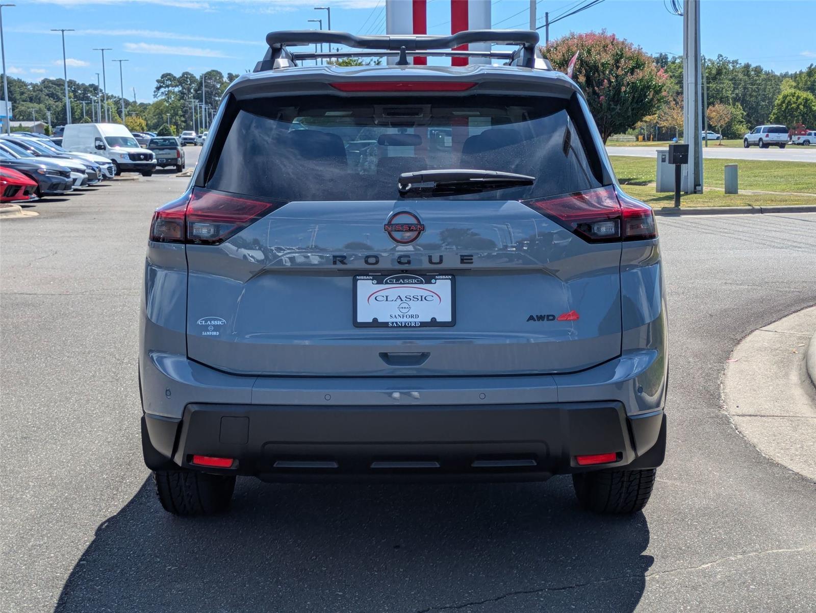 2026 Nissan Rogue AWD photo 2
