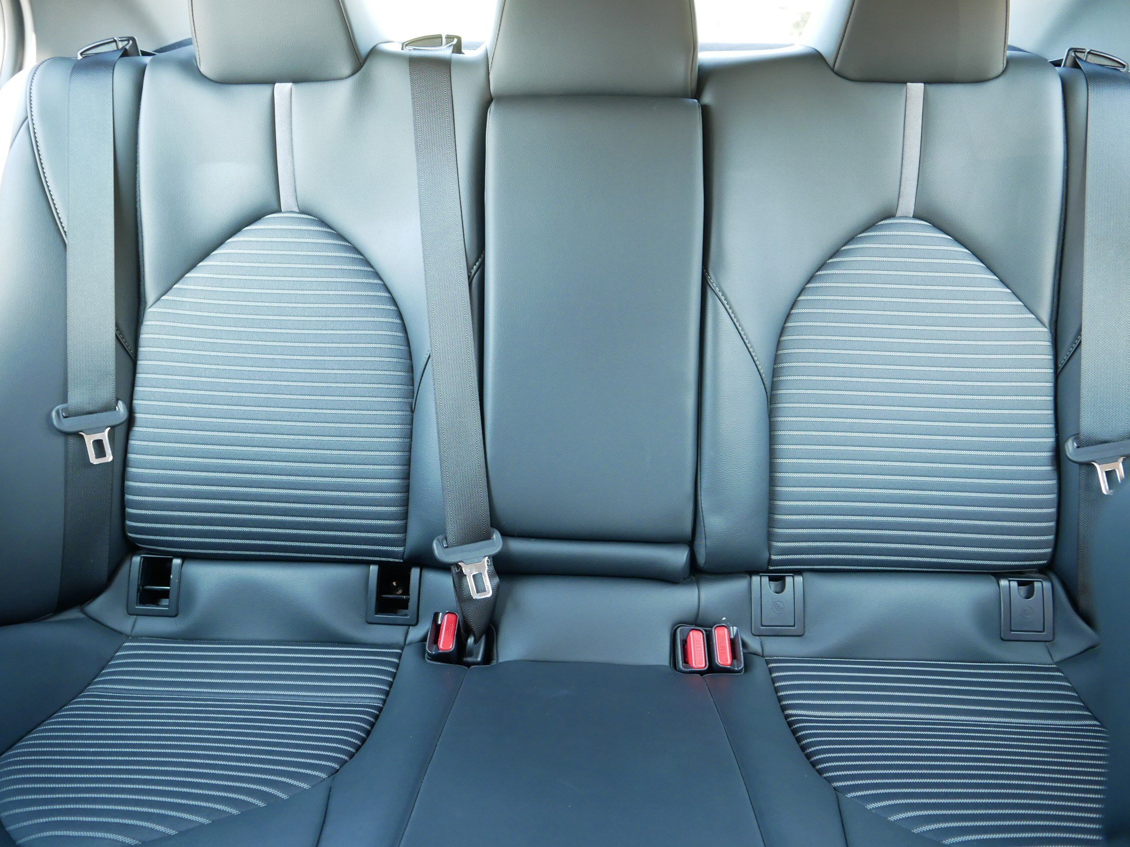 2024 Toyota Camry SE photo 13