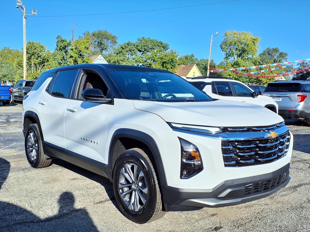 2026 Chevrolet Equinox LT photo 3