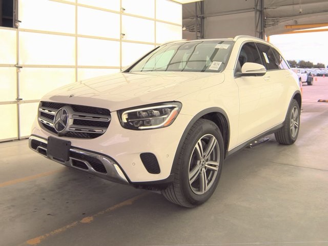 2022 Mercedes-Benz GLC GLC300's photo