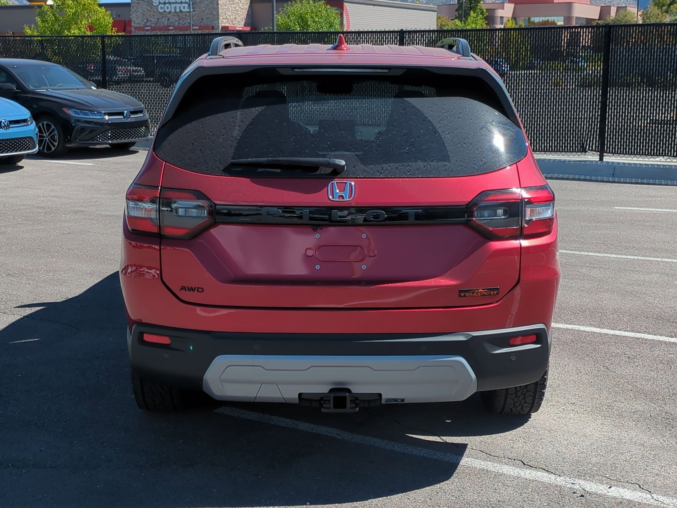 2025 Honda Pilot TrailSport photo 3