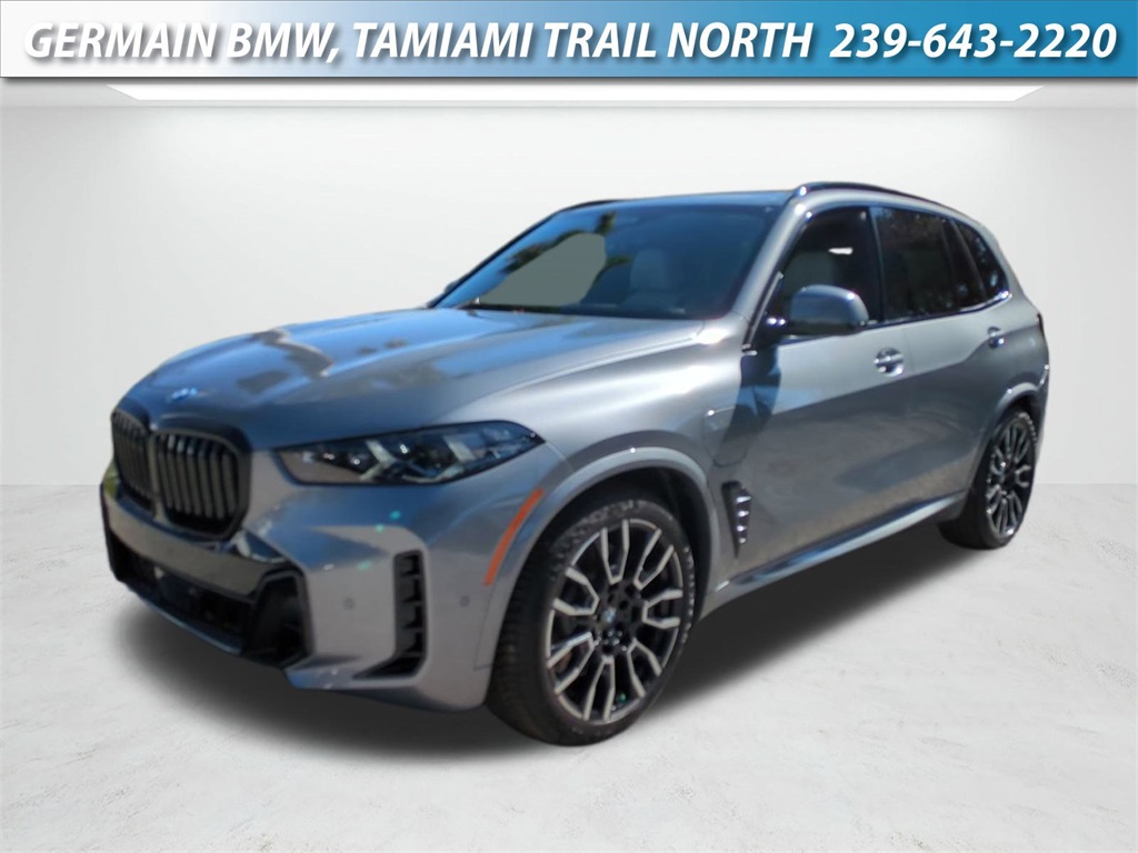 2026 BMW X5 50e's photo