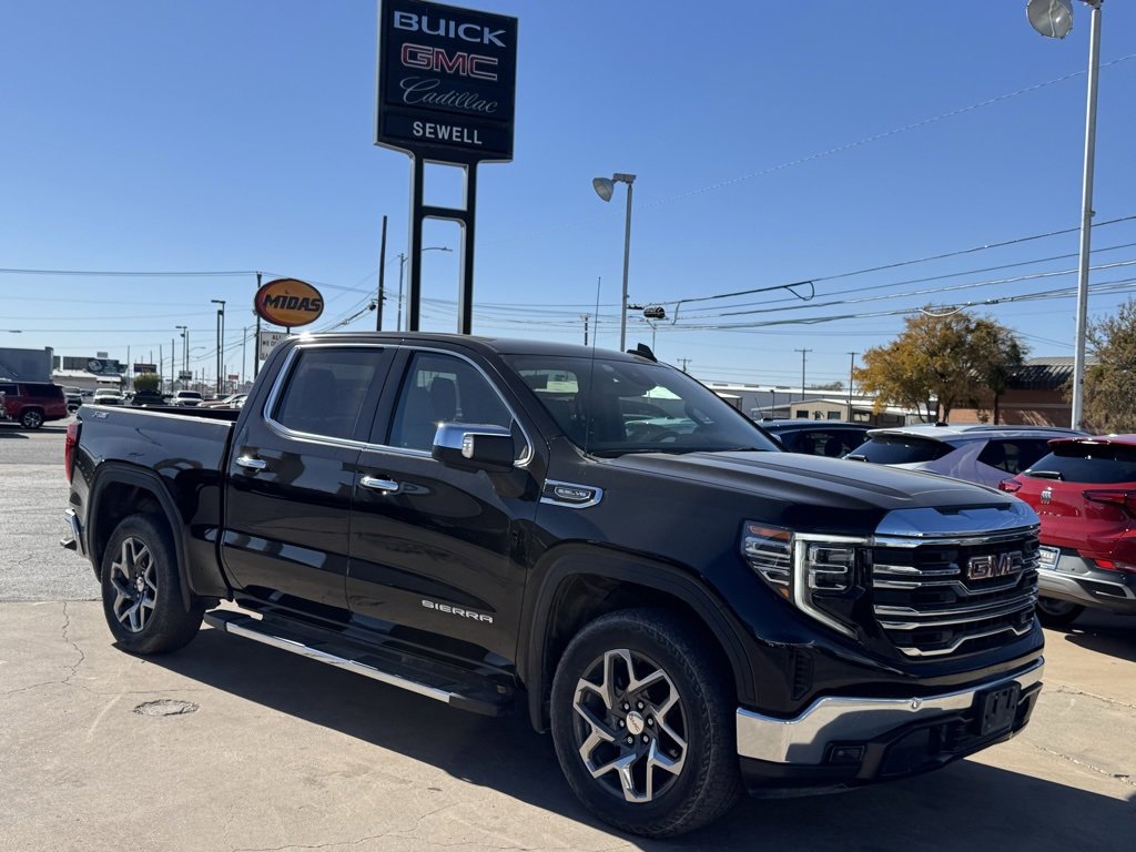 2024 GMC Sierra 1500 SLT's photo