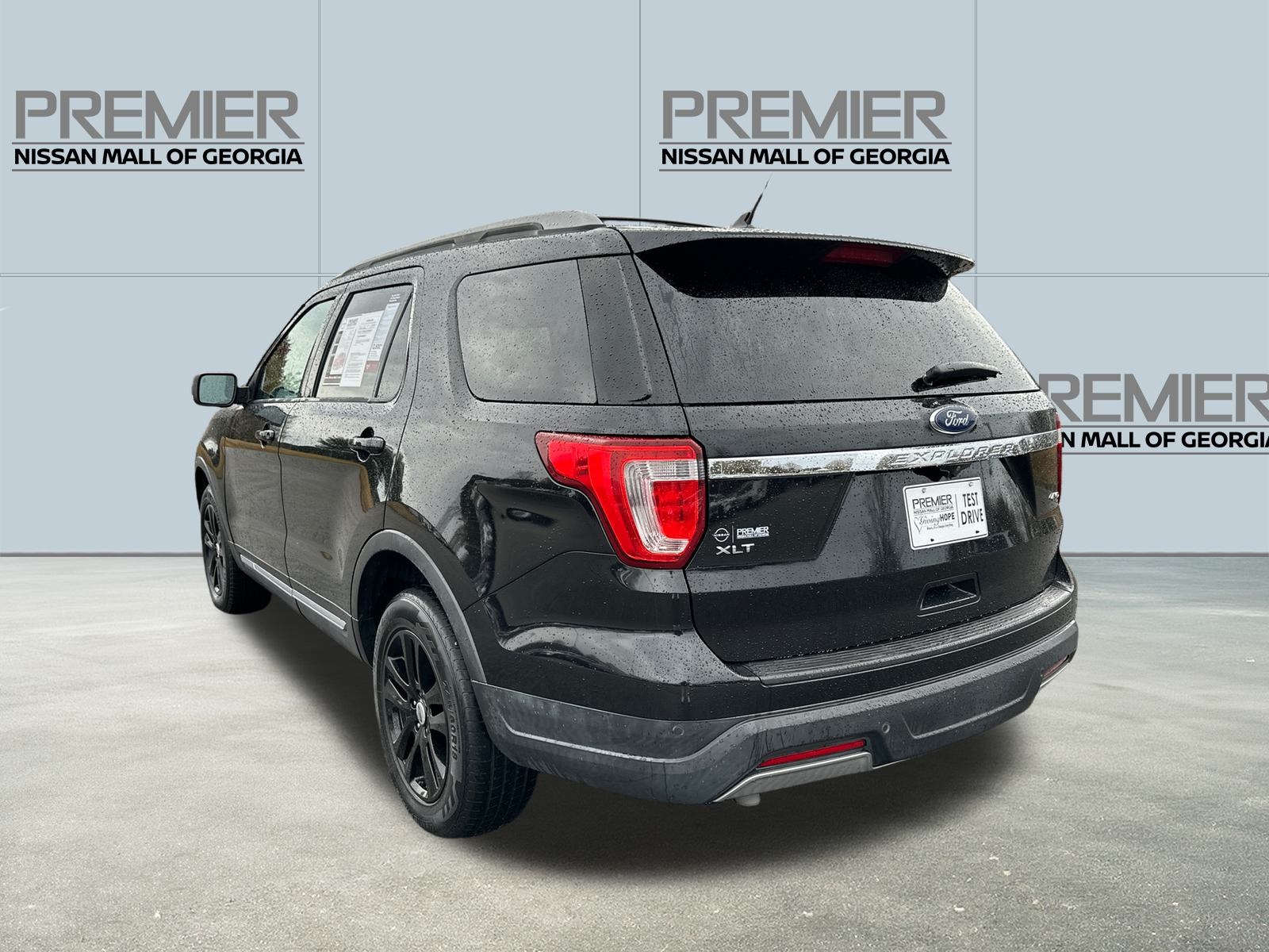 2019 Ford Explorer XLT photo 2