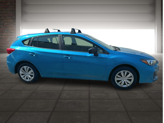 2019 Subaru Impreza 2.0i photo 2