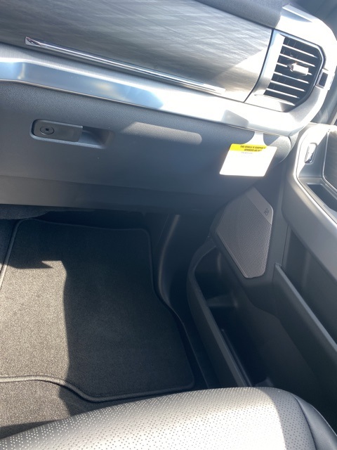 2025 Ford F-150 Lariat photo 22