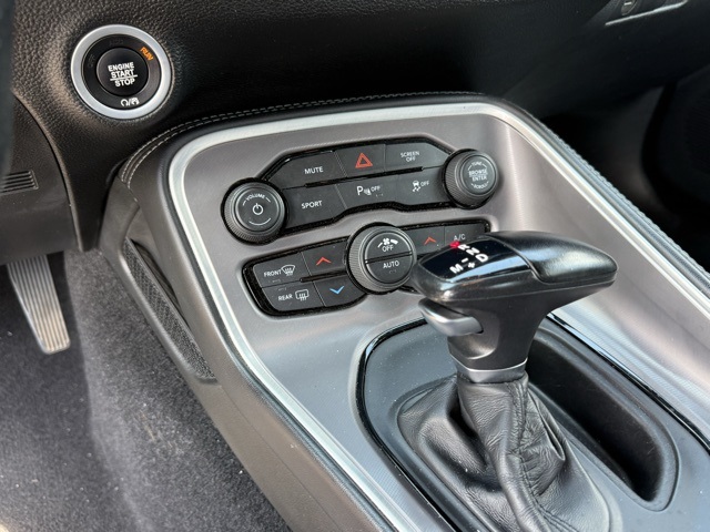 2022 Dodge Challenger GT photo 19