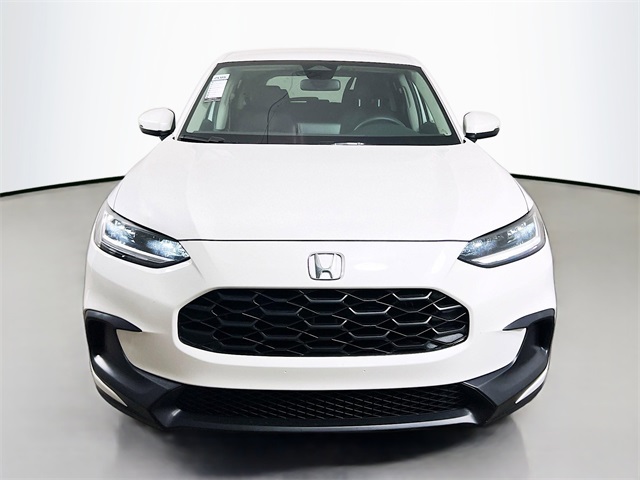 2026 Honda HR-V LX photo 2