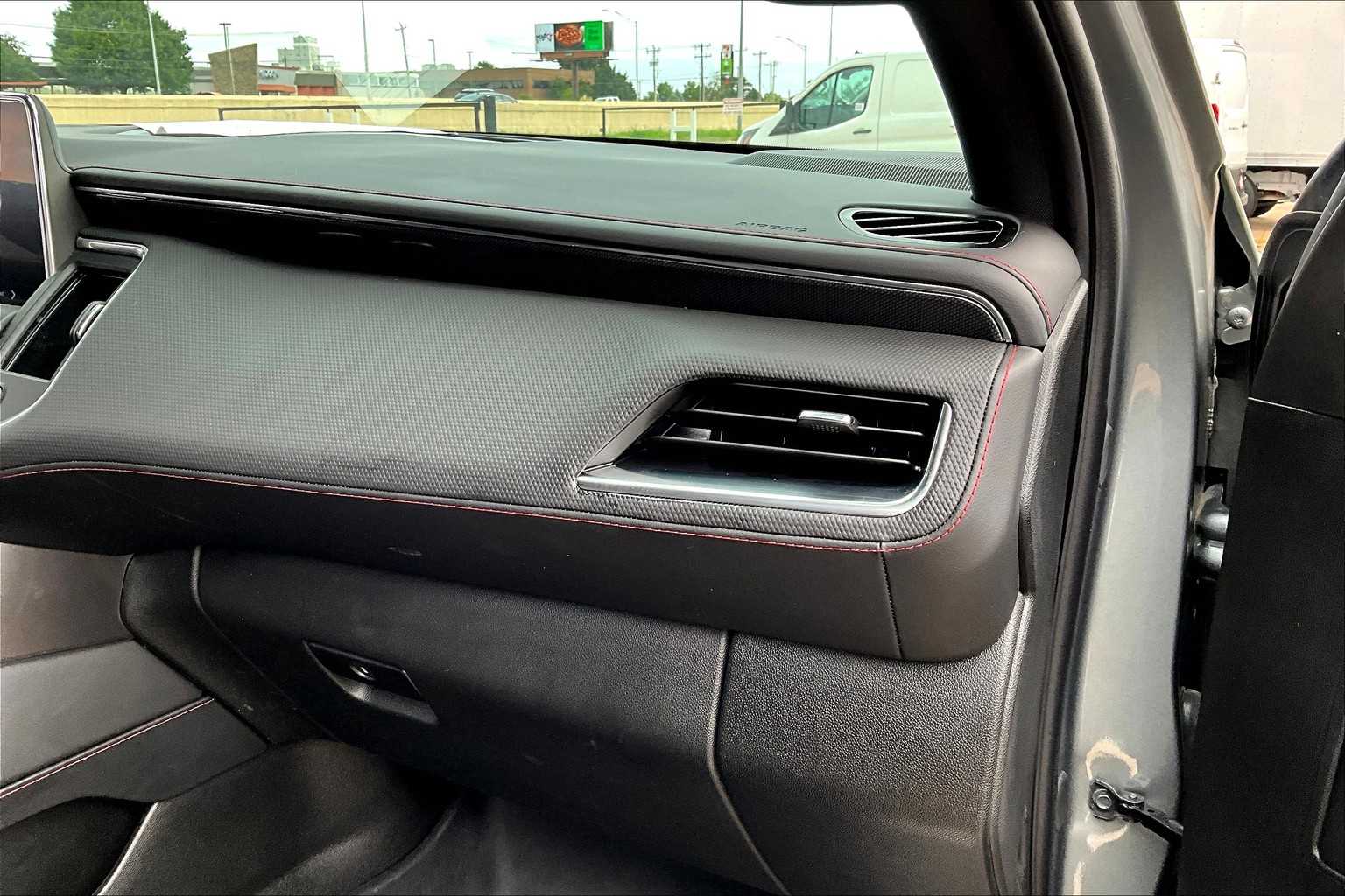 2024 Chevrolet Tahoe RST photo 18