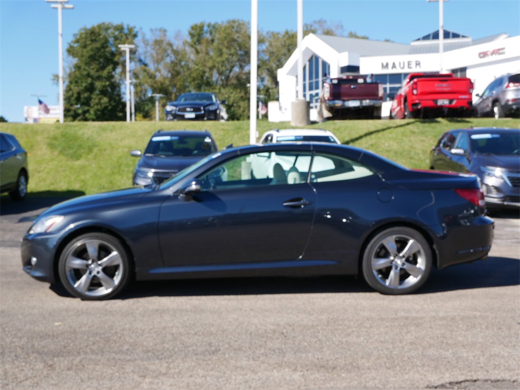 2010 Lexus IS 250C photo 2