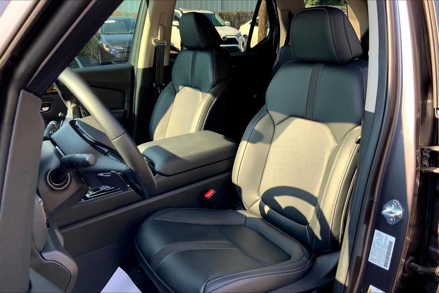 2025 Honda Pilot EX-L photo 5
