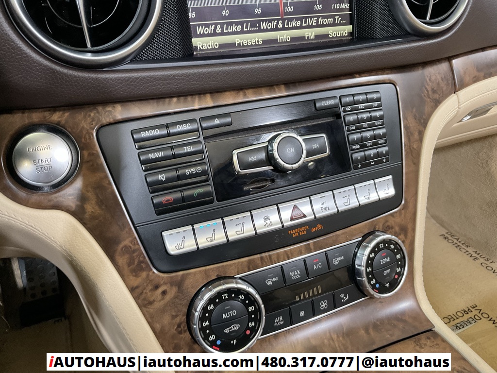 2016 Mercedes Benz SL 400 photo 27