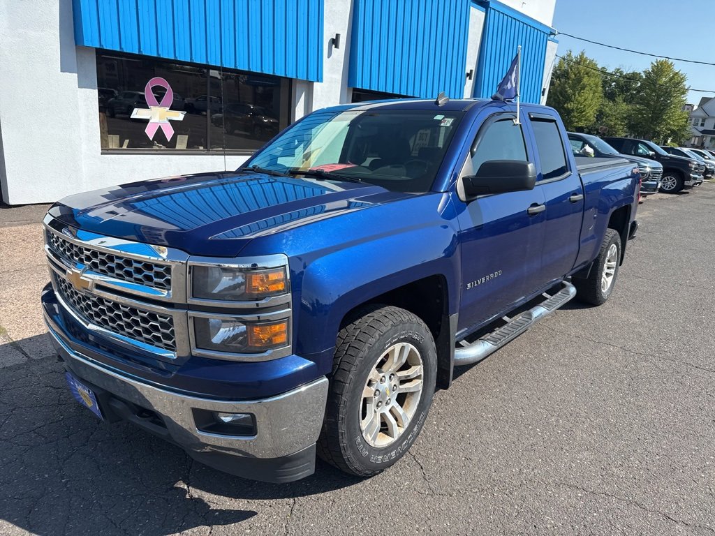 2014 Chevrolet Silverado 1500 LT photo 2