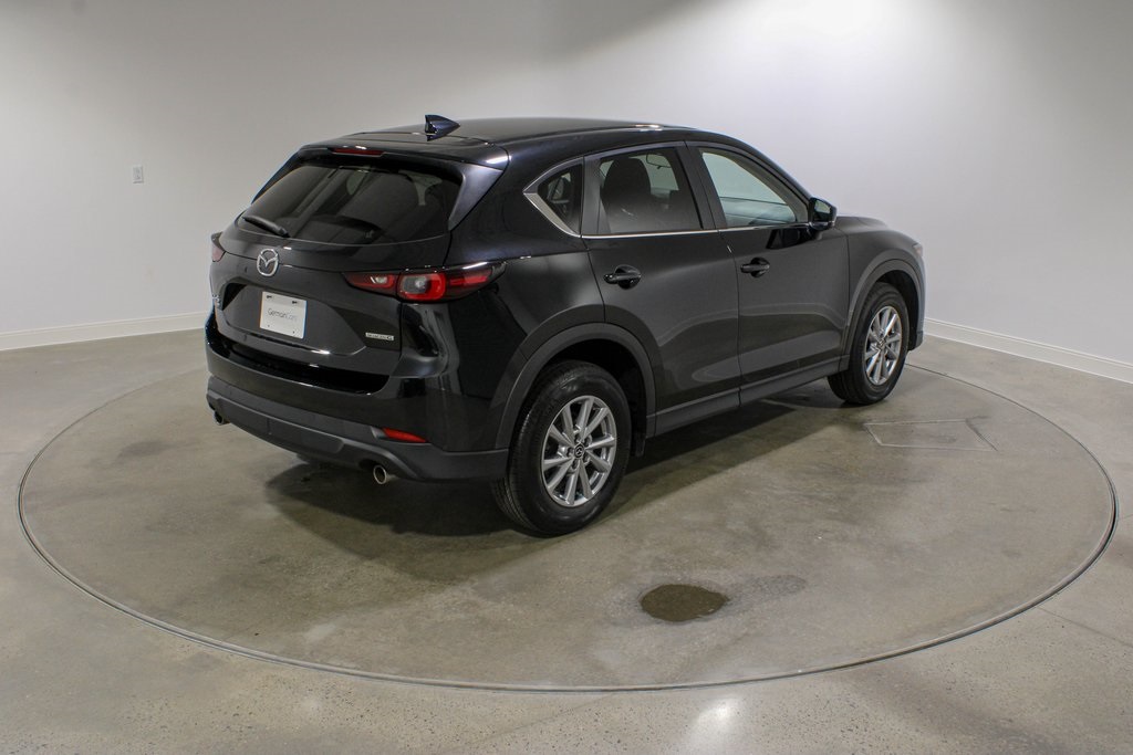 2022 Mazda CX-5 2.5 Select photo 4