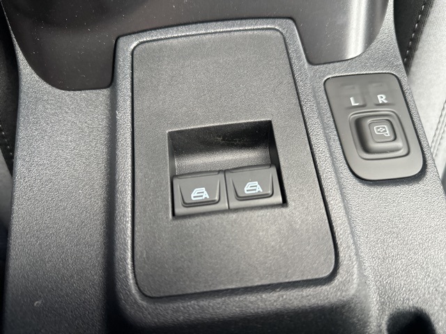 2024 Ford Bronco Black Diamond photo 25