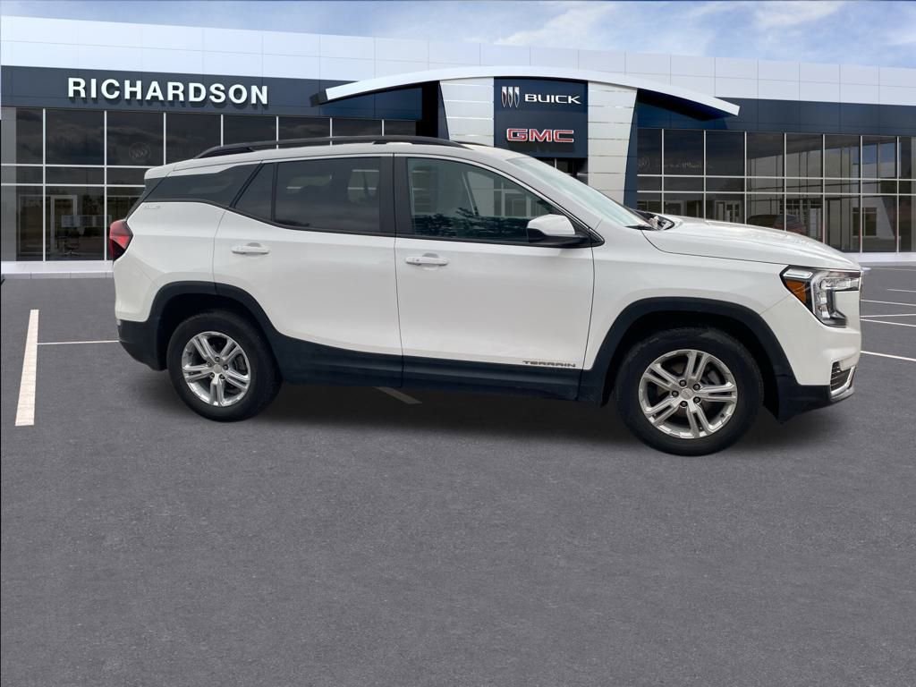 2024 Gmc Terrain SLE photo 3