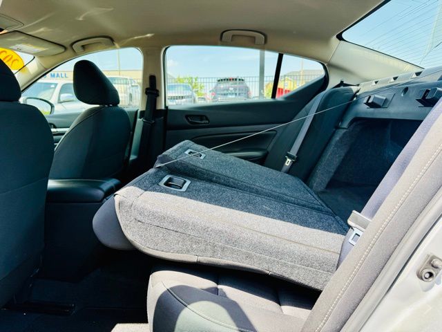 2023 Nissan Altima 2.5 SV photo 25