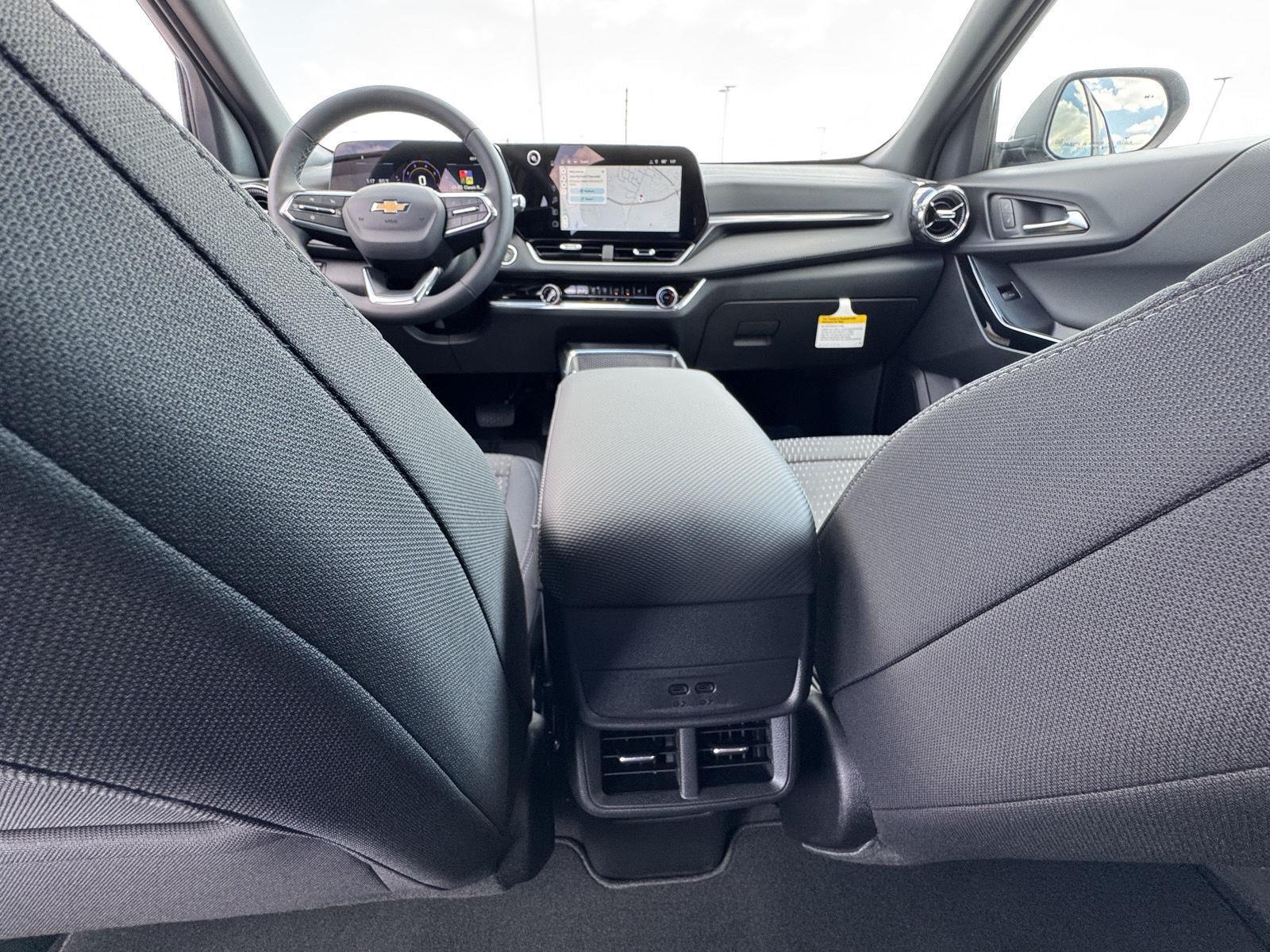 2026 Chevrolet Equinox LT photo 28