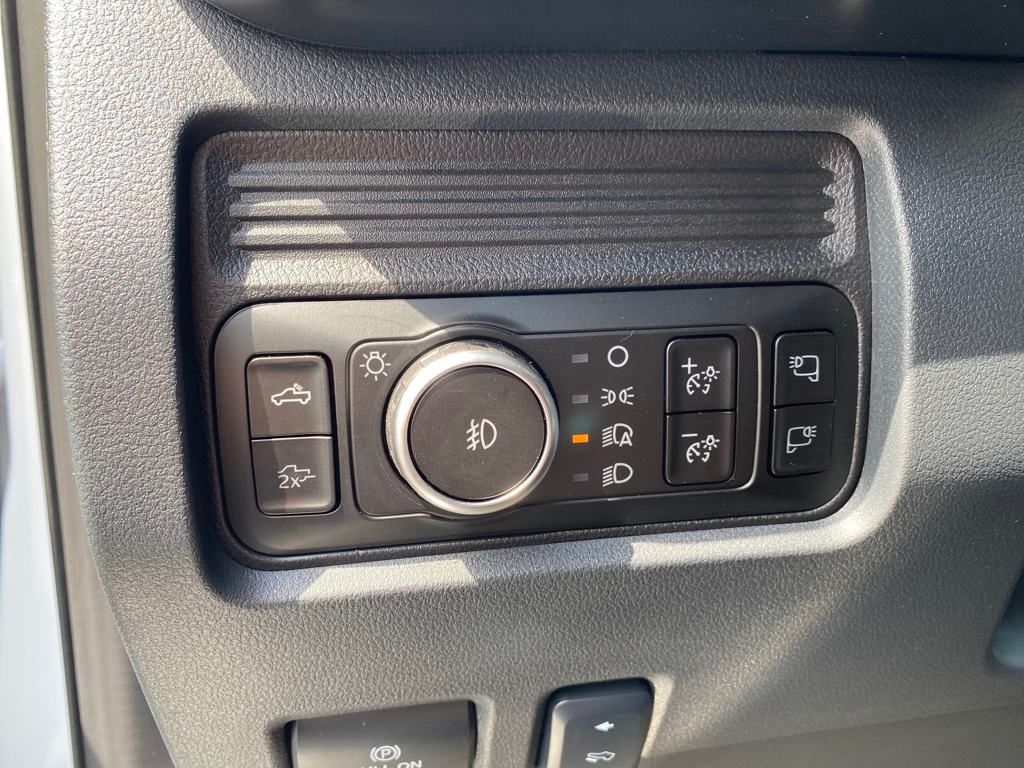 2025 Ford F-250 Lariat photo 14