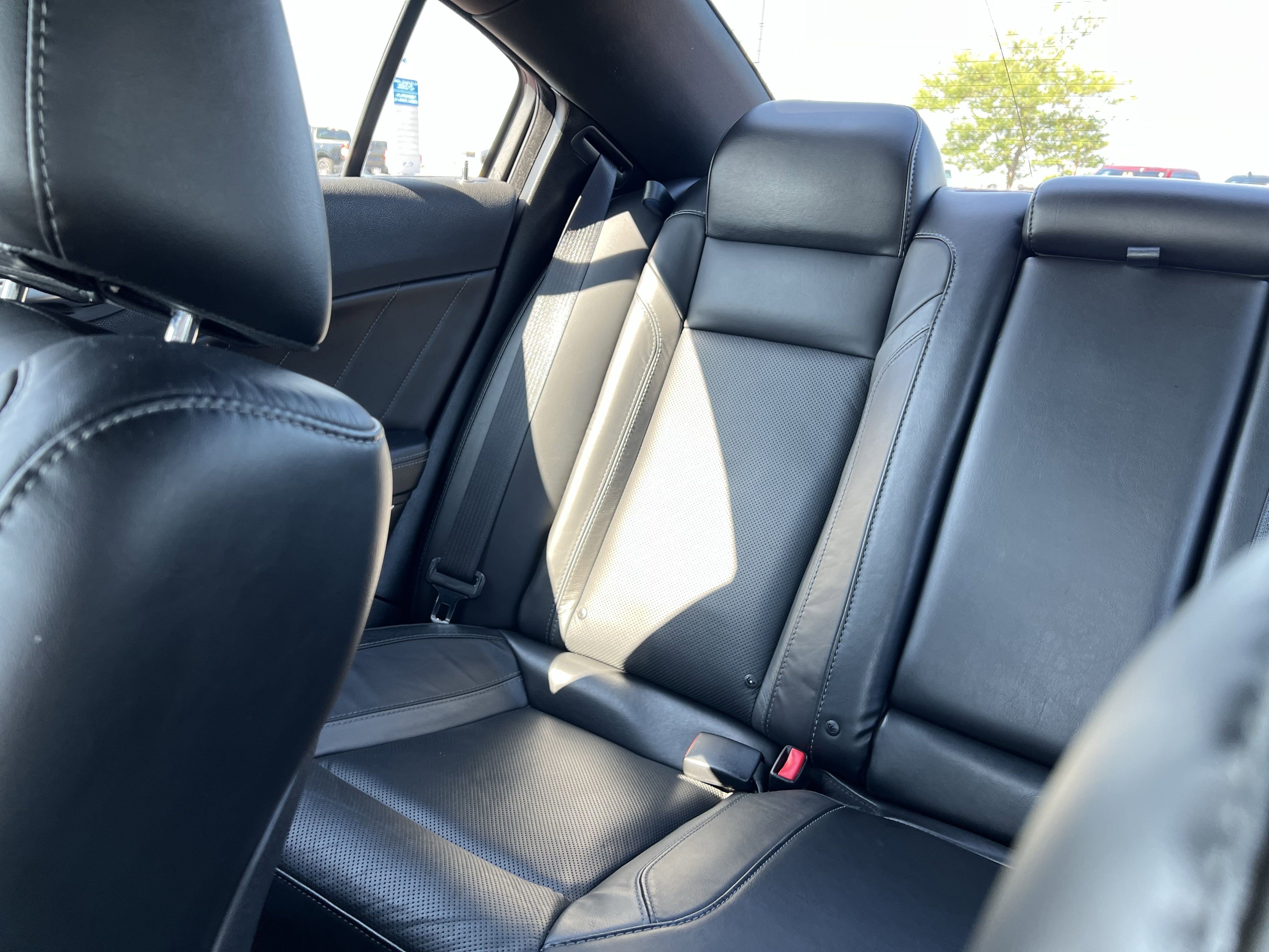 2018 Dodge Charger GT photo 11