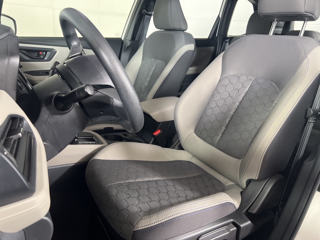 2025 Subaru Forester Base photo 13