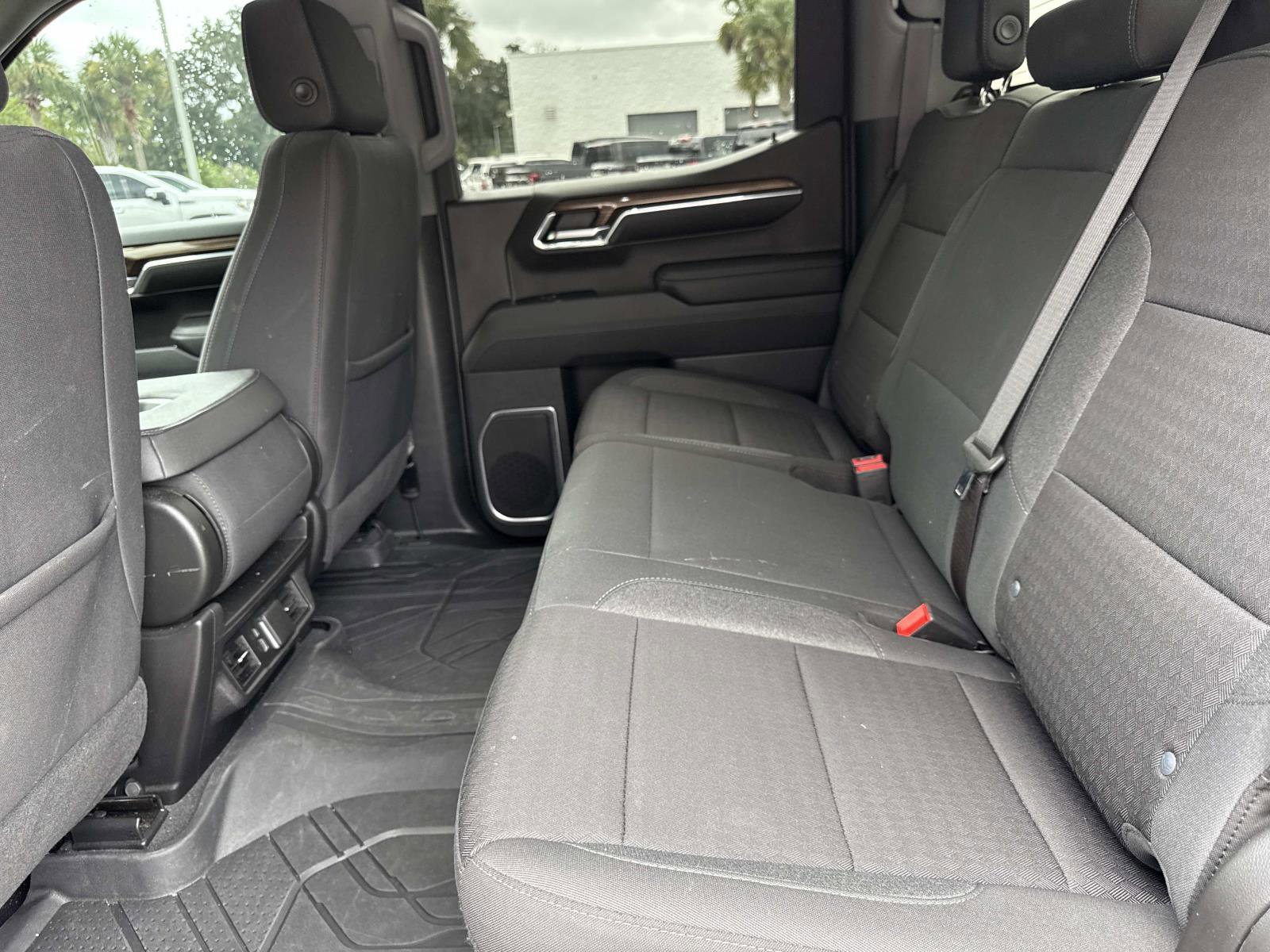 2024 Chevrolet Silverado 1500 RST photo 10