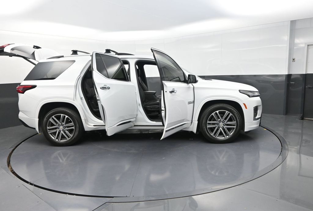 2023 Chevrolet Traverse High Country photo 32
