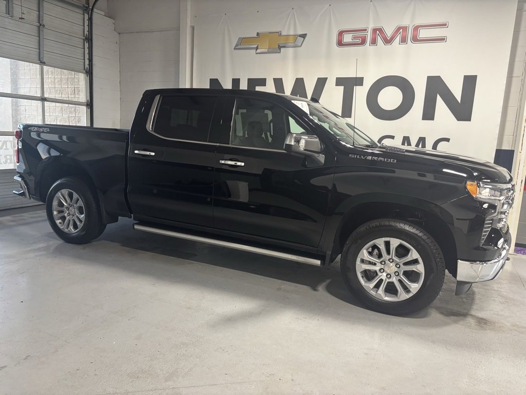 2025 Chevrolet Silverado 1500 LTZ photo 25