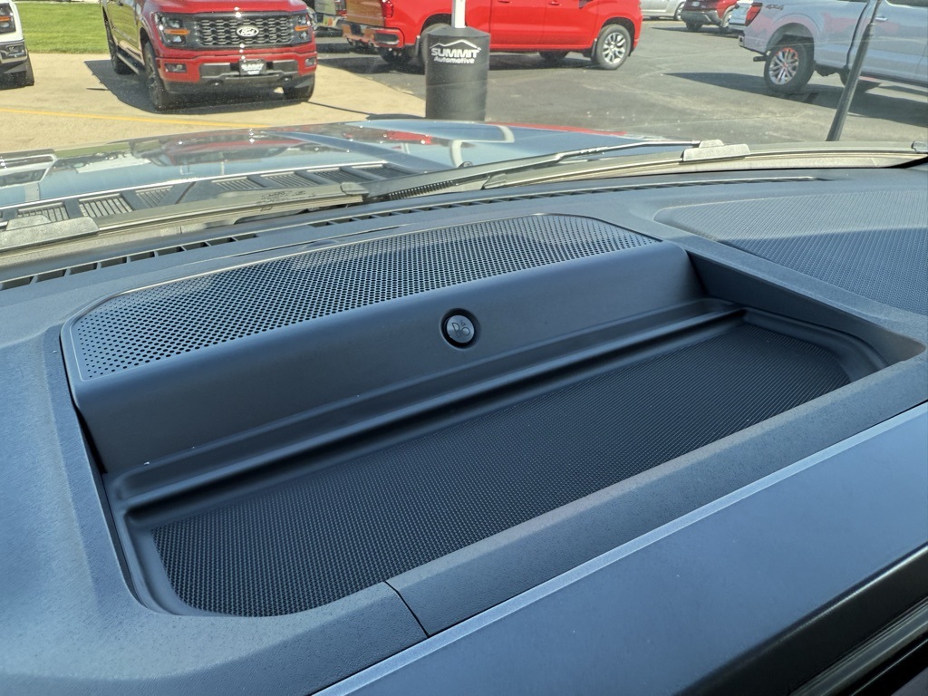 2025 Ford F-150 XLT photo 47