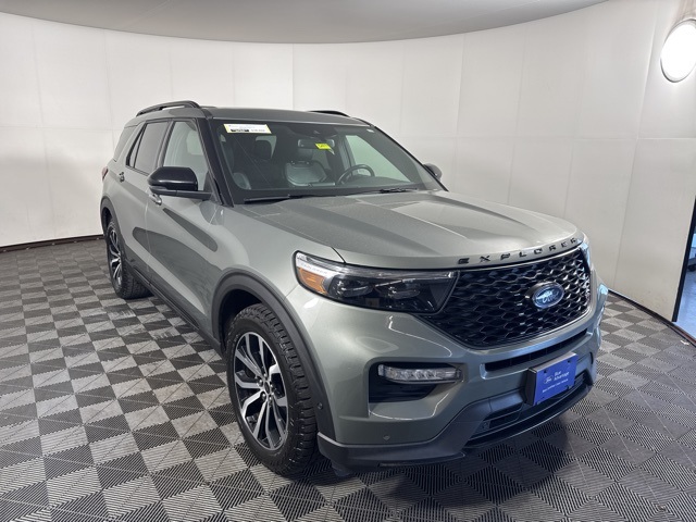 2020 Ford Explorer ST's photo