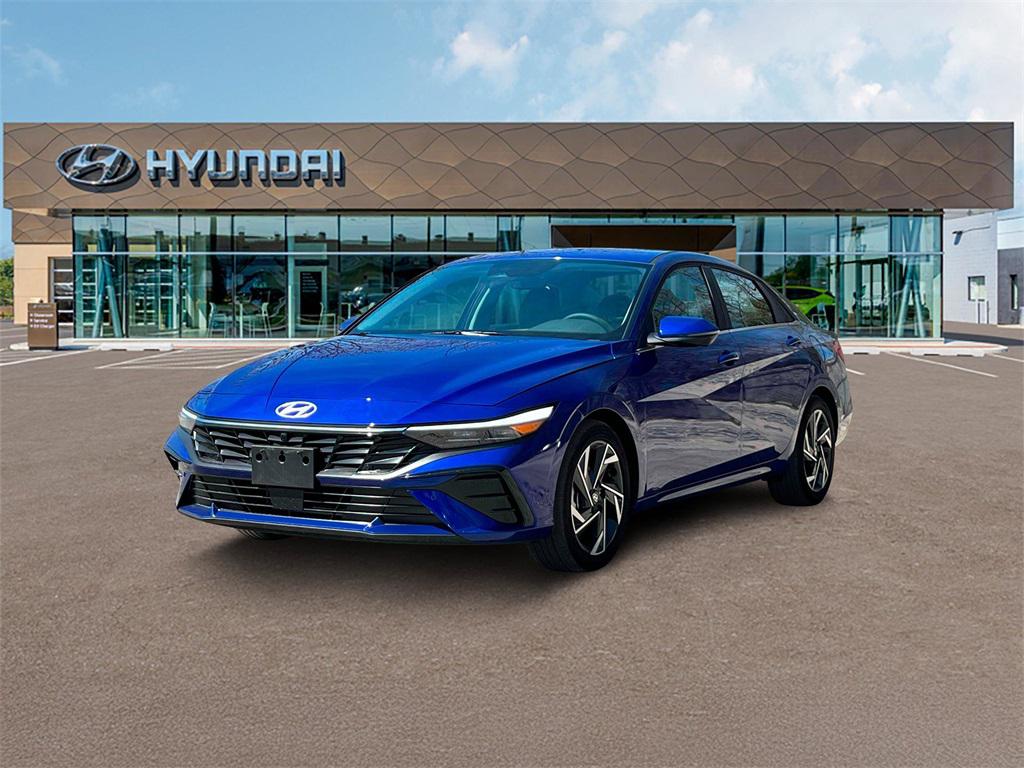 2025 Hyundai Elantra Limited's photo