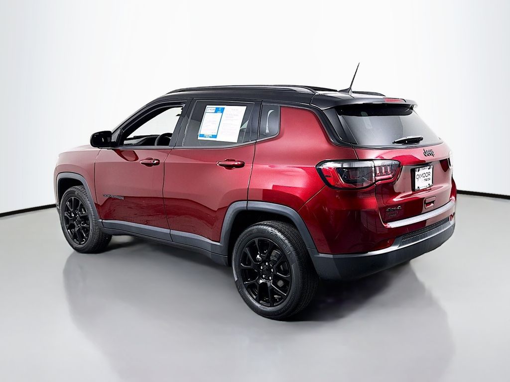 2022 Jeep Compass Altitude photo 3