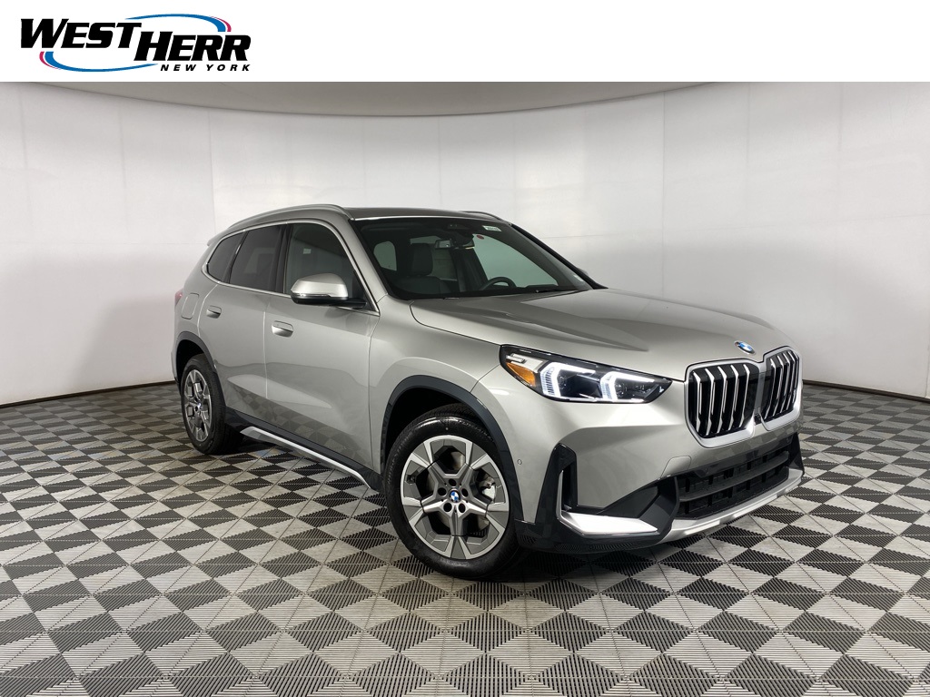 2026 BMW X1 28i's photo