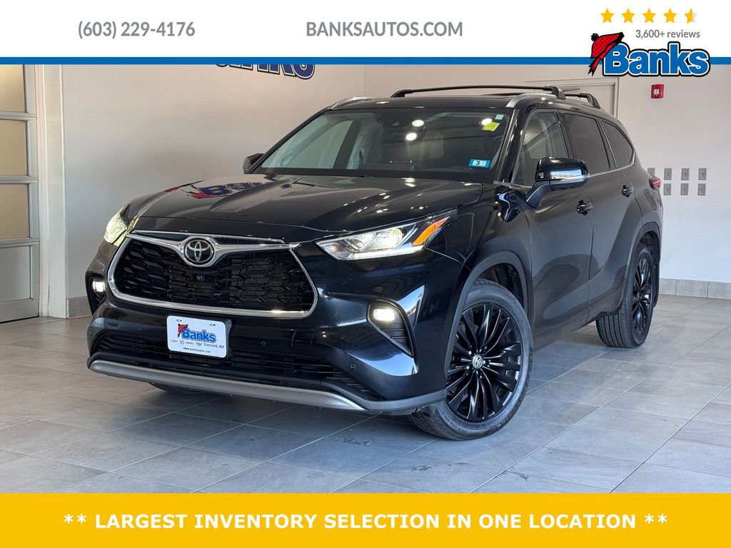 2022 Toyota Highlander Platinum's photo