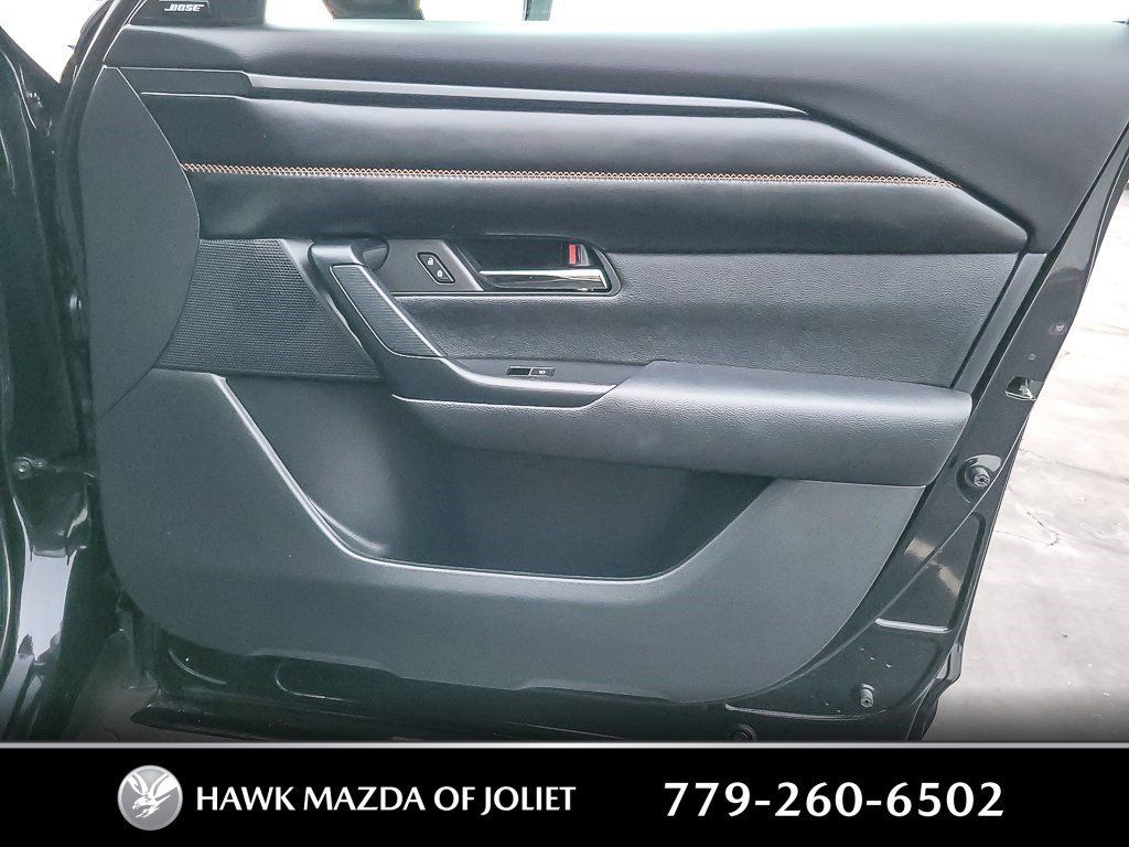 2023 MAZDA CX-50 - Image 21
