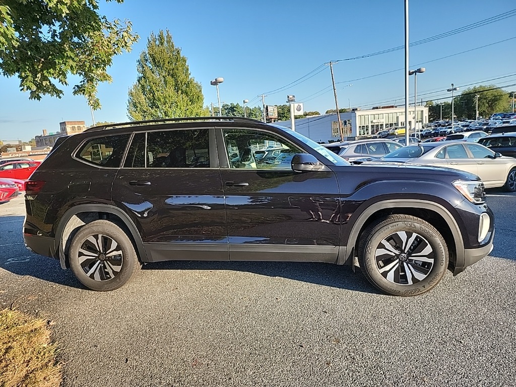 2026 Volkswagen Atlas SE photo 4