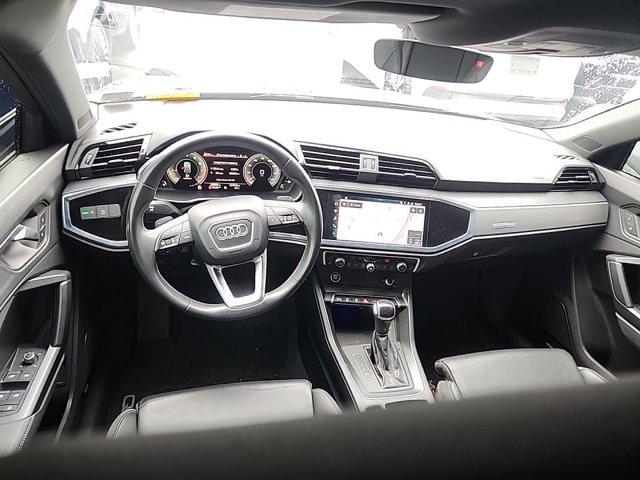 2022 Audi Q3 S line Premium Plus photo 4