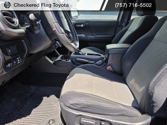 2020 Toyota Tacoma TRD Sport V6 photo 18