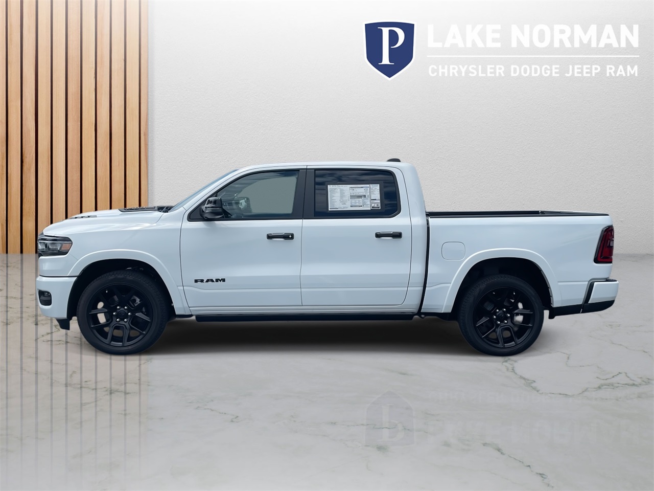 2025 Ram 1500 Laramie photo 4