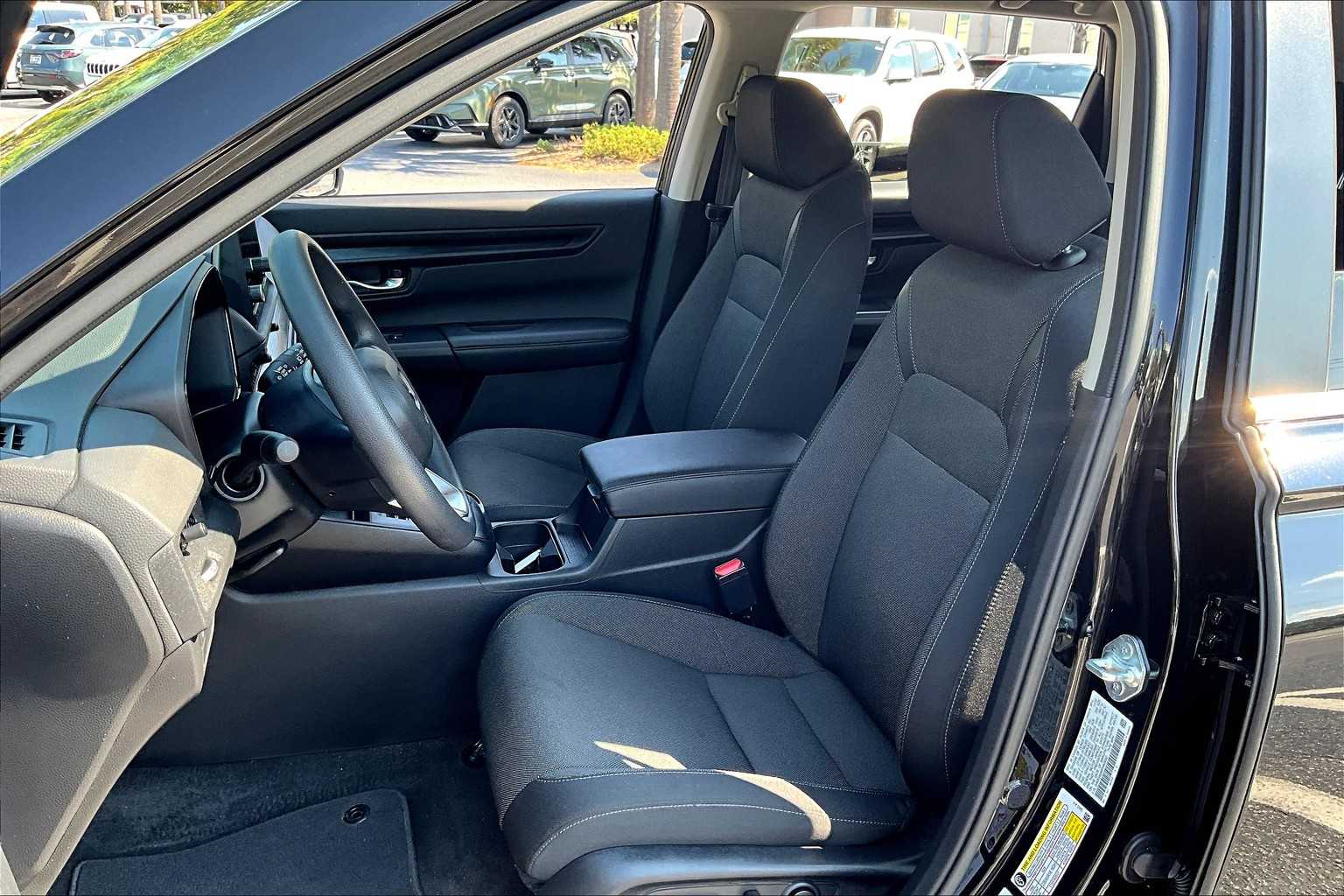 2023 Honda CR-V EX photo 7
